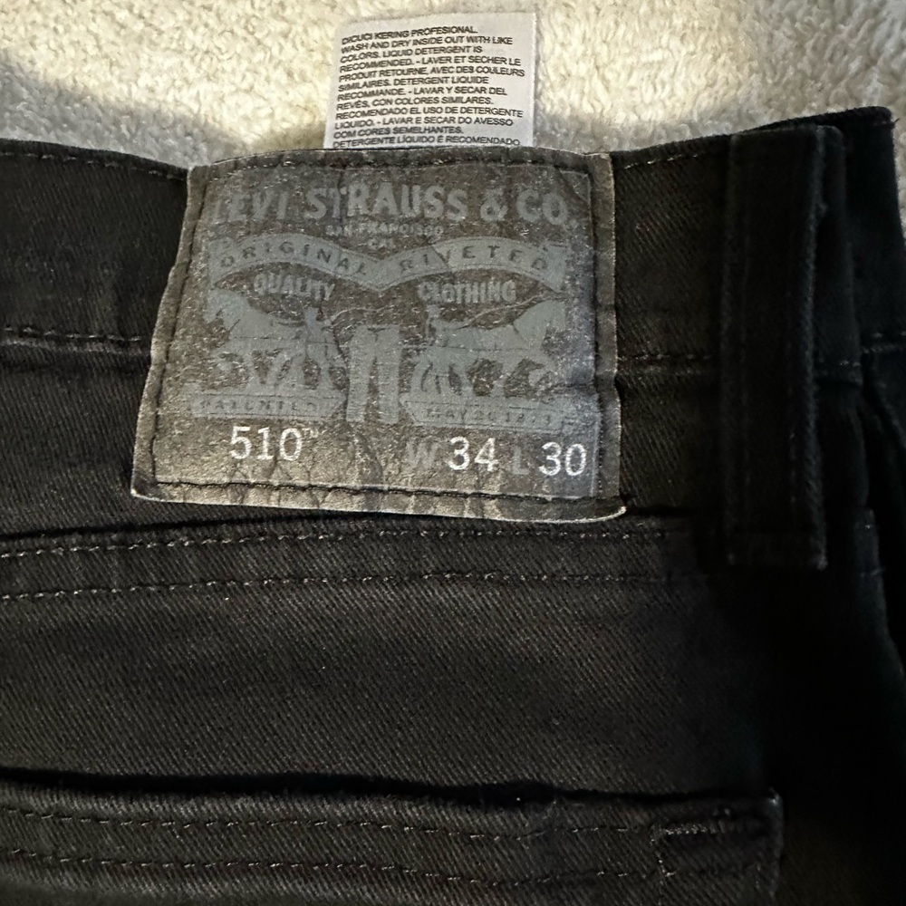 Jeans - Picture 2 of 4